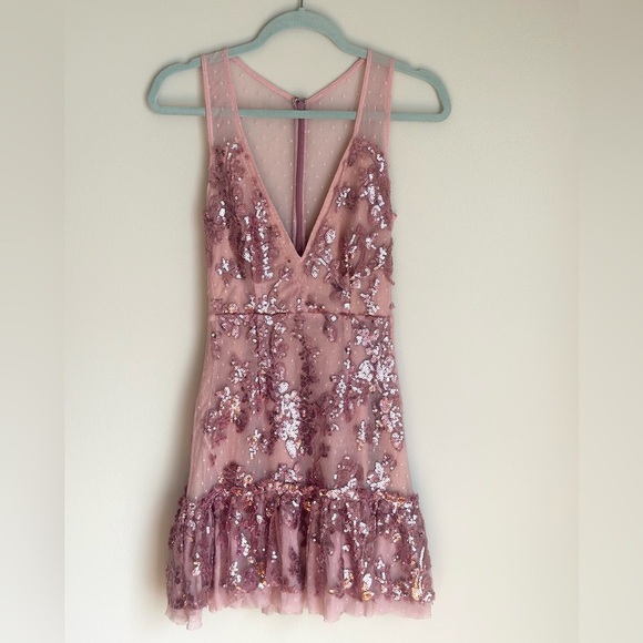 NEW NBD x Revolve Pink Sequin Sweet Dreams Mini Dress Plunging Deep V-Neck XXS - Picture 3 of 11